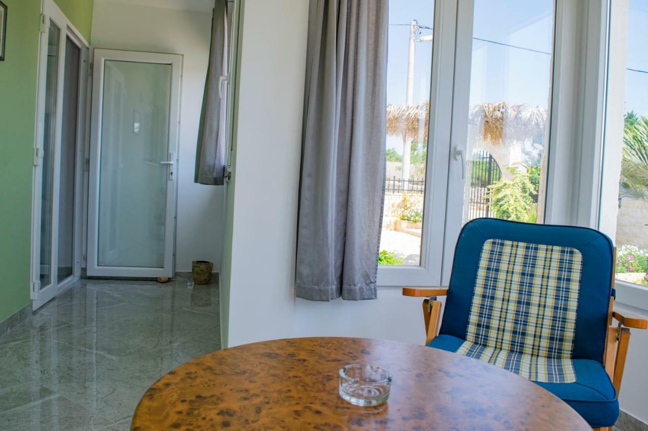 Apartments Solta Gornje Selo Eksteriør bilde